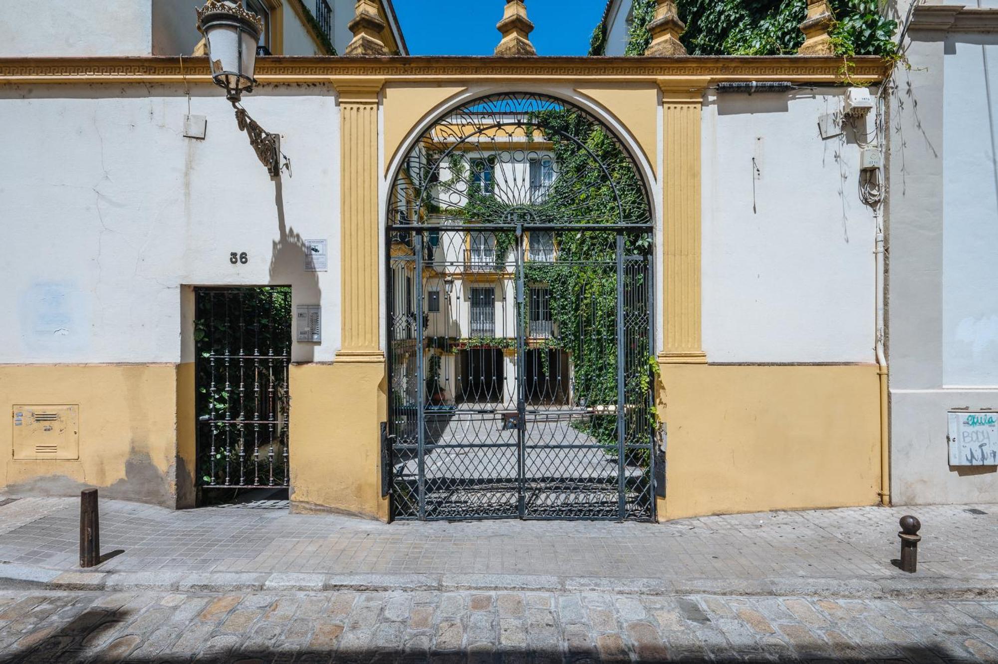 Novalia Home Suite Севілья Екстер'єр фото
