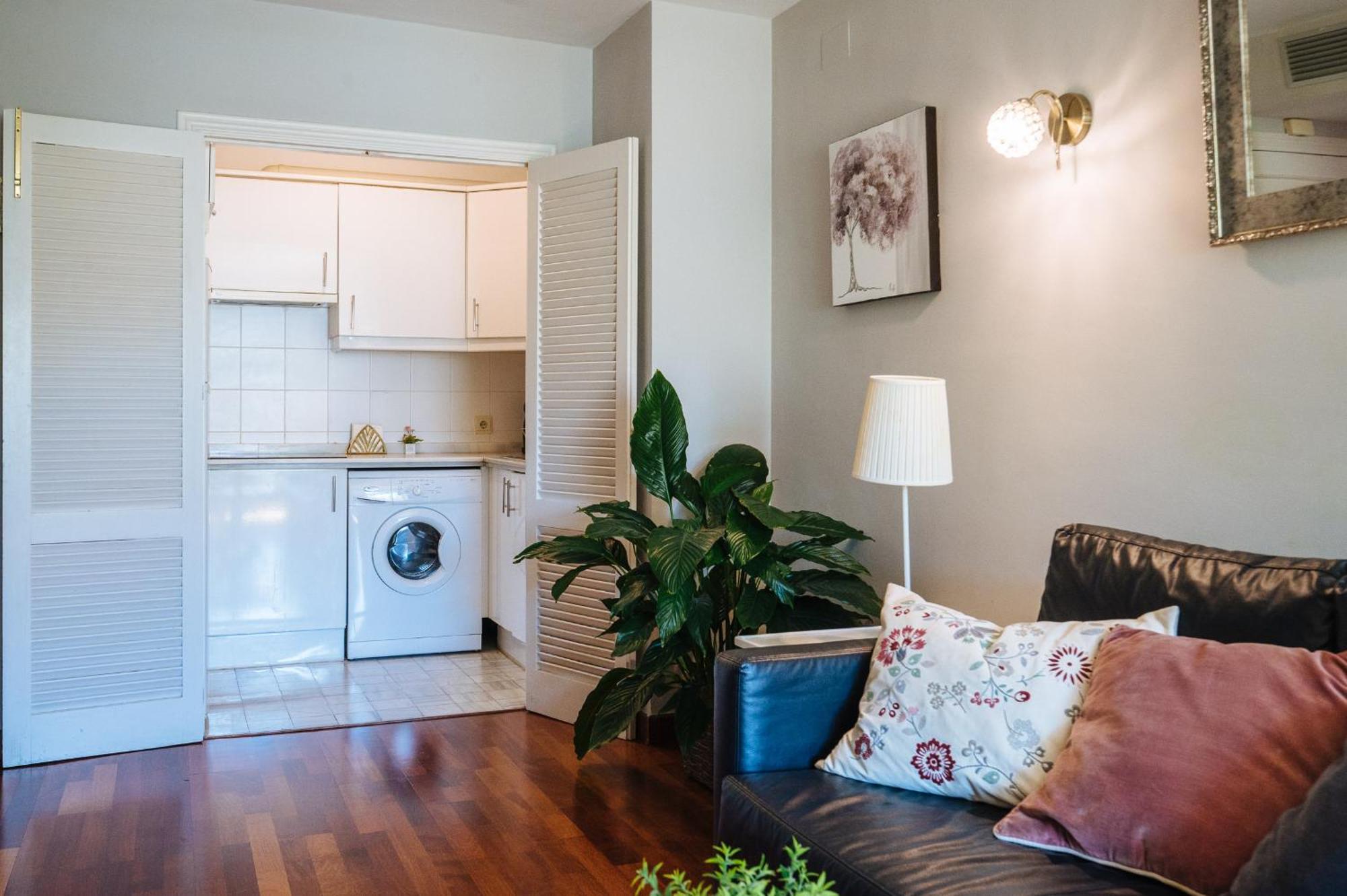 Novalia Home Suite Севілья Екстер'єр фото
